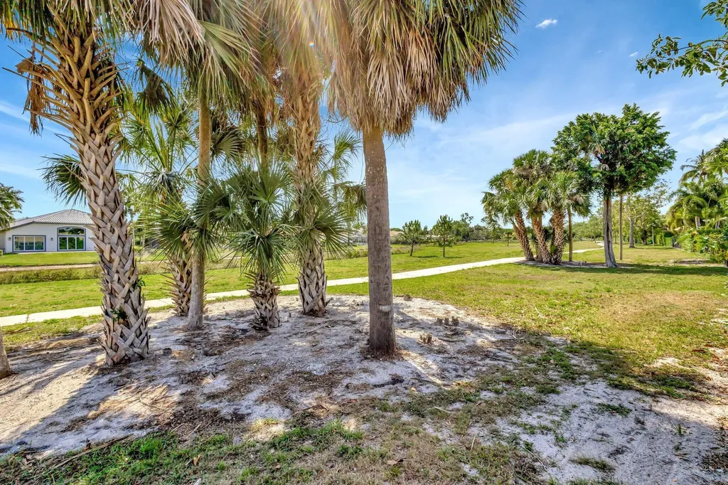 2941 Twin Oaks Way Wellington FL 33414