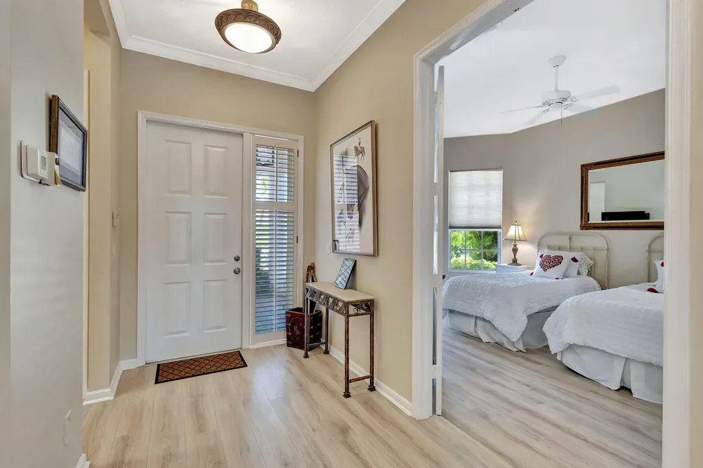 2941 Twin Oaks Way Wellington FL 33414