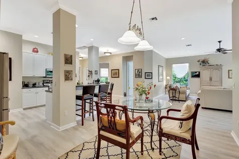 2941 Twin Oaks Way Wellington FL 33414