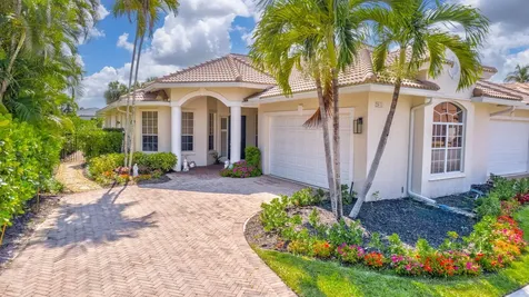 2941 Twin Oaks Way Wellington FL 33414