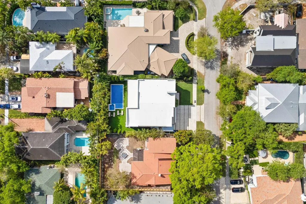 1032 SE 12th Way Fort Lauderdale FL 33316