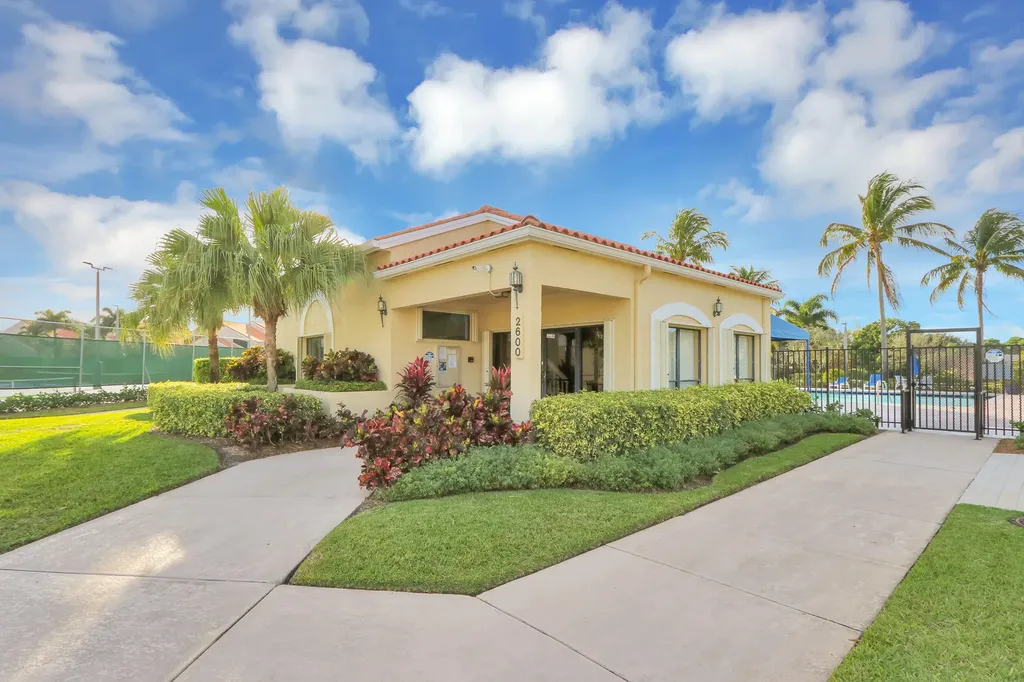 13305 St Tropez Circle Palm Beach Gardens FL 33410