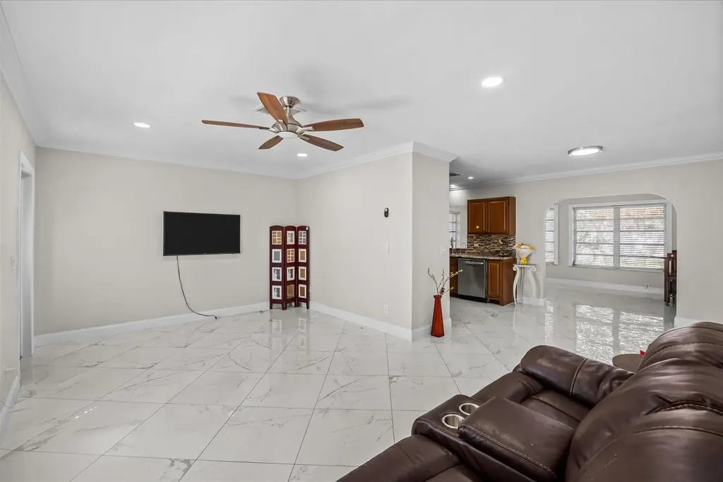 403 NE Oleander Avenue Port St Lucie FL 34952