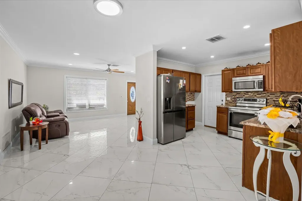 403 NE Oleander Avenue Port St Lucie FL 34952