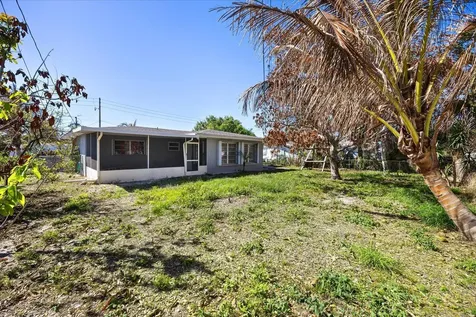 403 NE Oleander Avenue Port St Lucie FL 34952