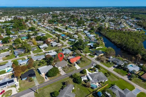 403 NE Oleander Avenue Port St Lucie FL 34952