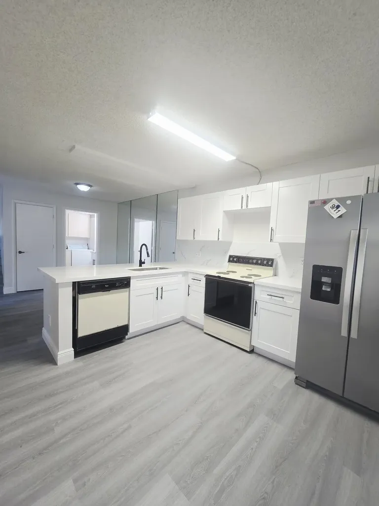 1956 Hartford Court West Palm Beach FL 33409