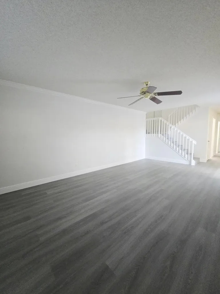 1956 Hartford Court West Palm Beach FL 33409