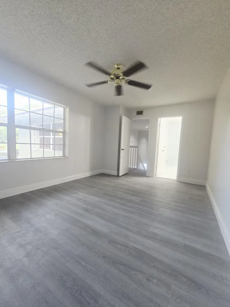 1956 Hartford Court West Palm Beach FL 33409