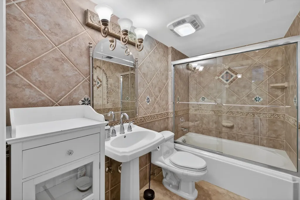 301 Ocean Bluffs Boulevard Jupiter FL 33477