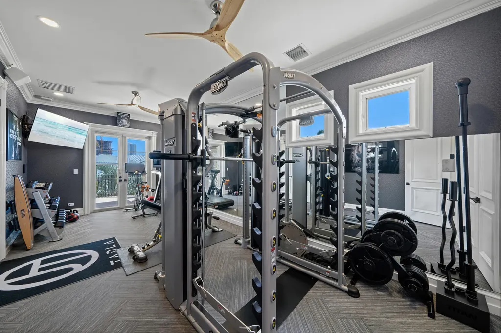 2593 SE 8th Street Pompano Beach FL 33062