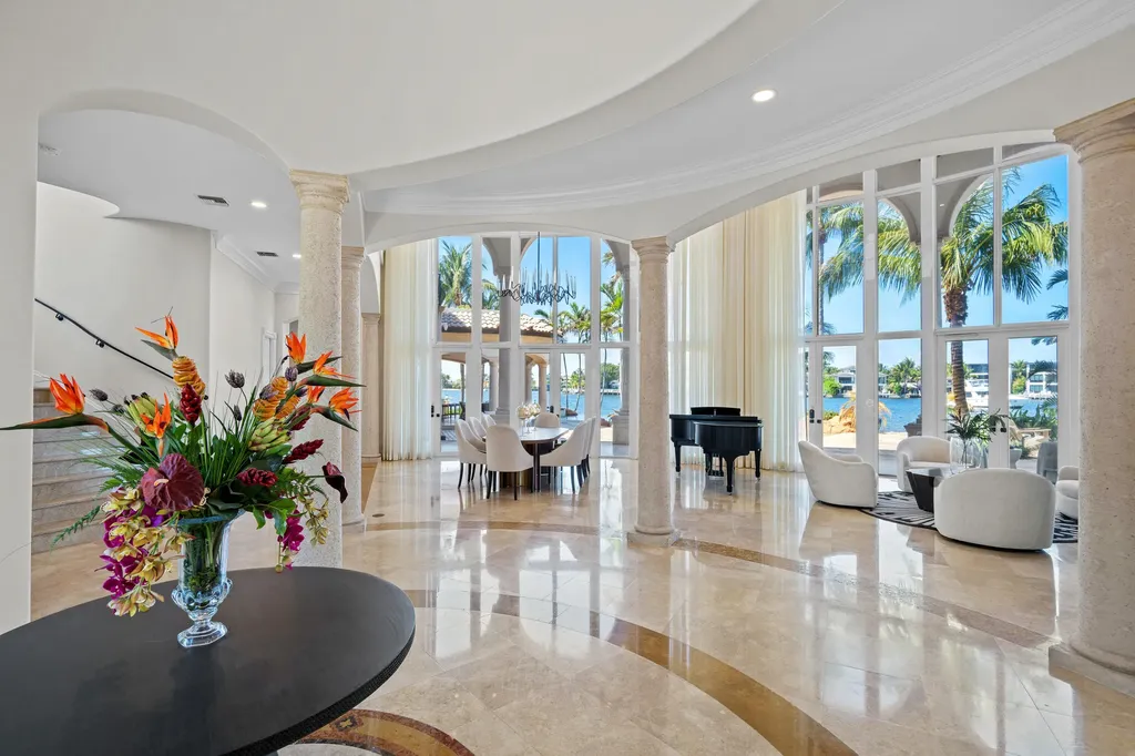 2593 SE 8th Street Pompano Beach FL 33062