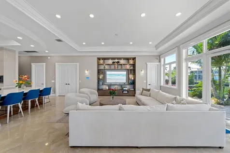 2593 SE 8th Street Pompano Beach FL 33062