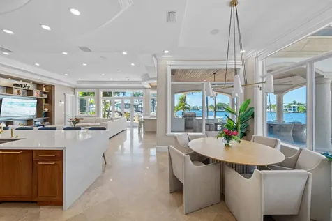 2593 SE 8th Street Pompano Beach FL 33062