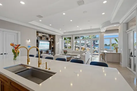 2593 SE 8th Street Pompano Beach FL 33062