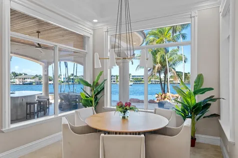 2593 SE 8th Street Pompano Beach FL 33062