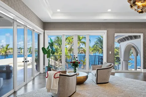 2593 SE 8th Street Pompano Beach FL 33062