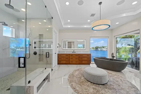 2593 SE 8th Street Pompano Beach FL 33062