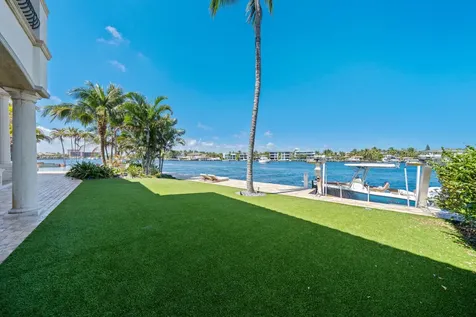 2593 SE 8th Street Pompano Beach FL 33062