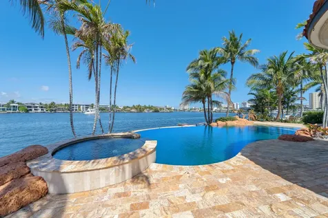 2593 SE 8th Street Pompano Beach FL 33062