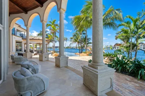 2593 SE 8th Street Pompano Beach FL 33062