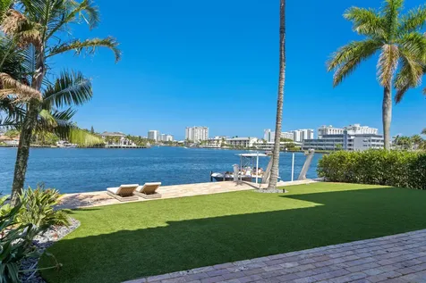 2593 SE 8th Street Pompano Beach FL 33062