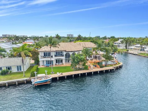 2593 SE 8th Street Pompano Beach FL 33062