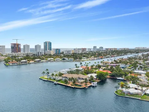 2593 SE 8th Street Pompano Beach FL 33062