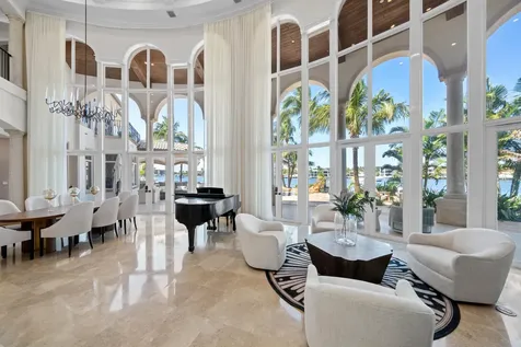 2593 SE 8th Street Pompano Beach FL 33062