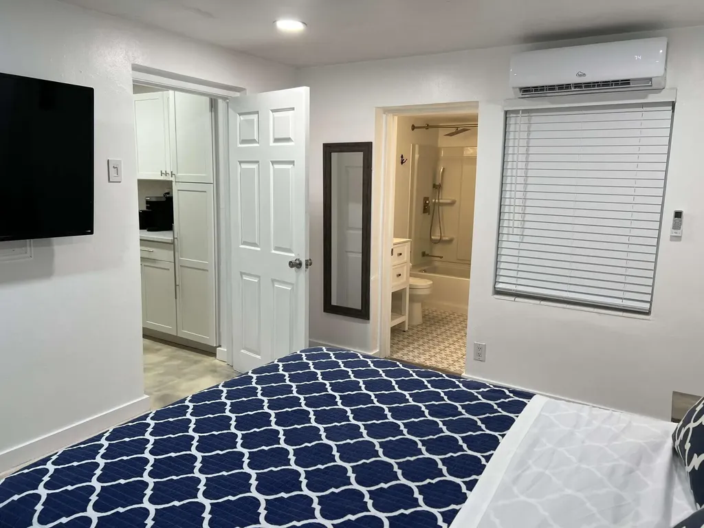 2648 NE 15th Terrace Pompano Beach FL 33064