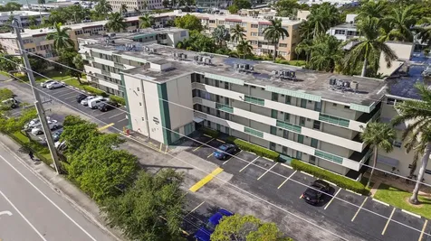 1333 E Hallandale Beach Boulevard Hallandale Beach FL 33009