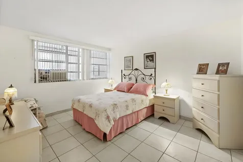 1333 E Hallandale Beach Boulevard Hallandale Beach FL 33009
