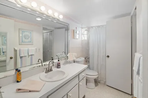 1333 E Hallandale Beach Boulevard Hallandale Beach FL 33009