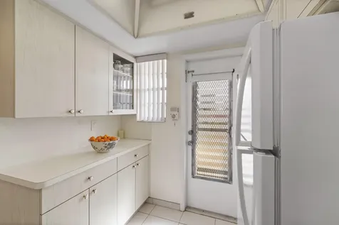 1333 E Hallandale Beach Boulevard Hallandale Beach FL 33009