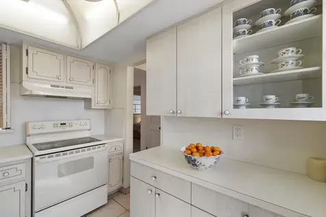1333 E Hallandale Beach Boulevard Hallandale Beach FL 33009
