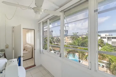 1333 E Hallandale Beach Boulevard Hallandale Beach FL 33009
