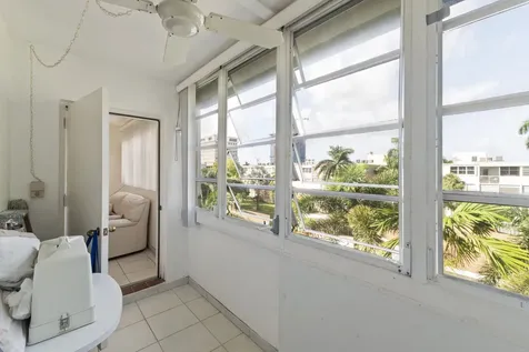 1333 E Hallandale Beach Boulevard Hallandale Beach FL 33009