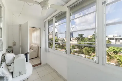 1333 E Hallandale Beach Boulevard Hallandale Beach FL 33009