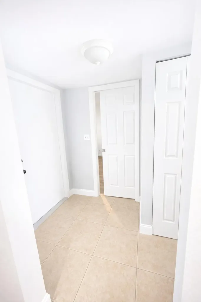 4052 N Pine Island Road Sunrise FL 33351
