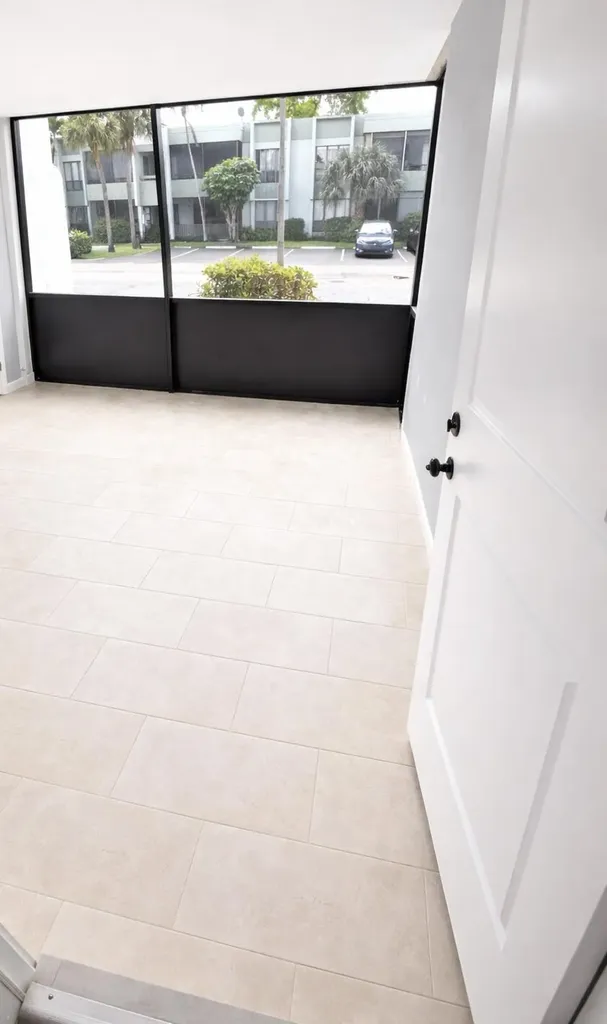 4052 N Pine Island Road Sunrise FL 33351