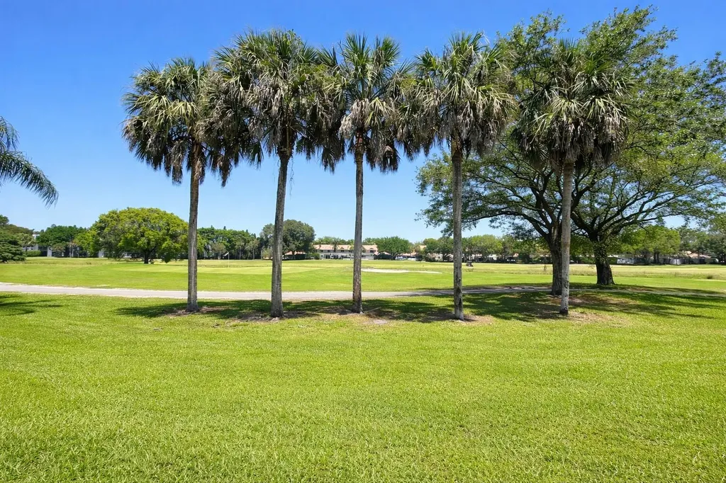 4052 N Pine Island Road Sunrise FL 33351