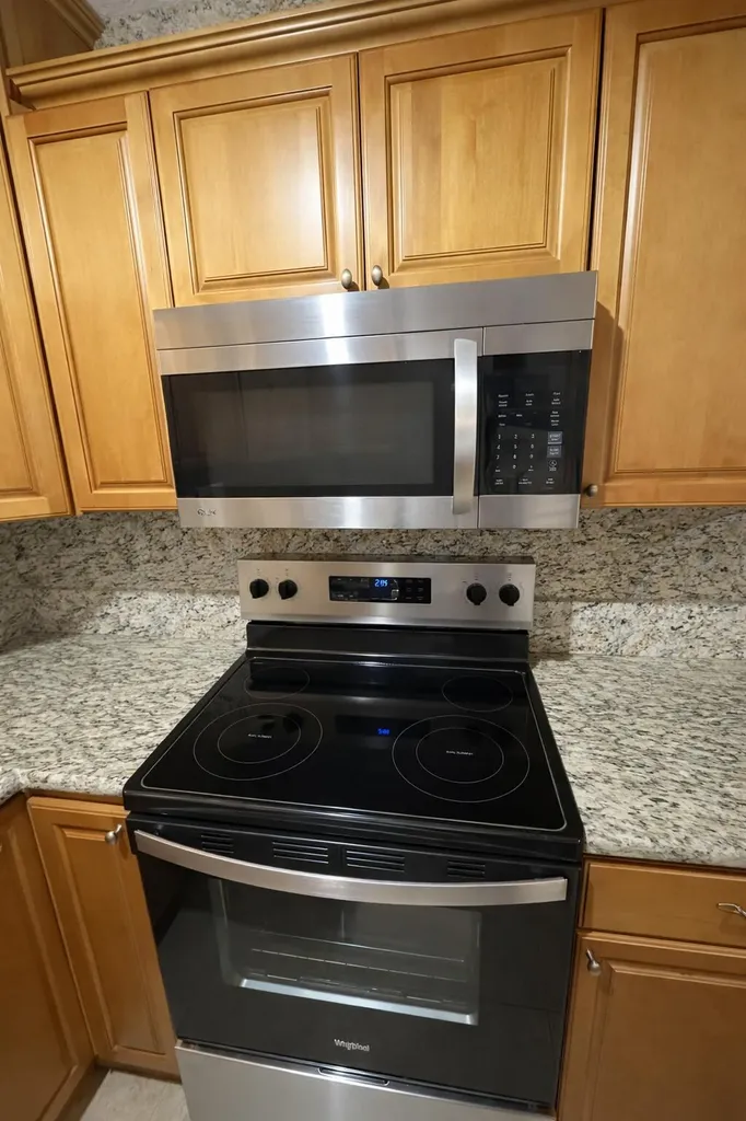 4052 N Pine Island Road Sunrise FL 33351
