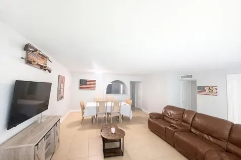 4052 N Pine Island Road Sunrise FL 33351