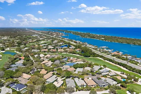 18515 SE Prestwick Lane Tequesta FL 33469