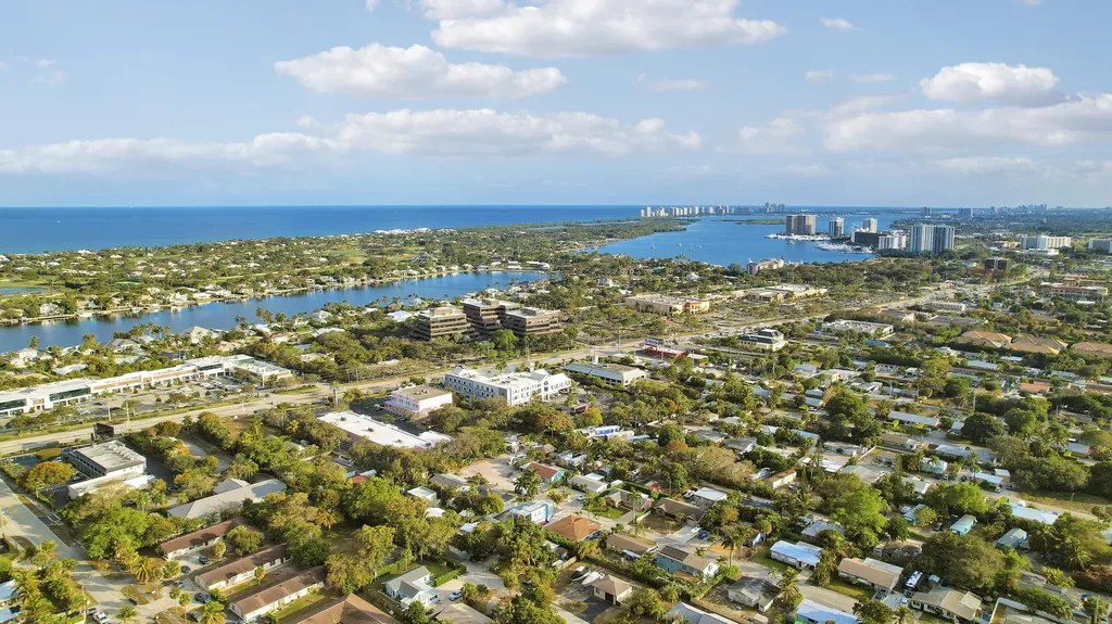 1827 Len Drive North Palm Beach FL 33408