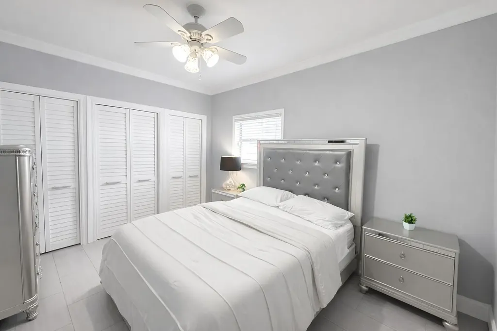 1827 Len Drive North Palm Beach FL 33408