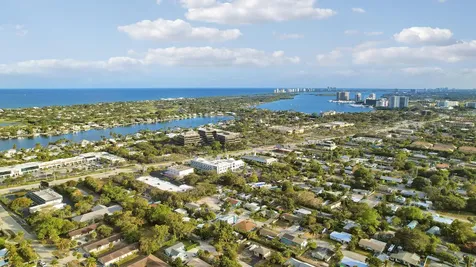 1827 Len Drive North Palm Beach FL 33408