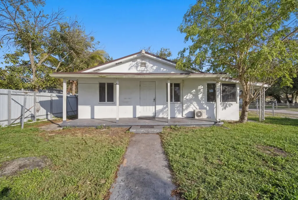 1796 NW 112th Street Miami FL 33167