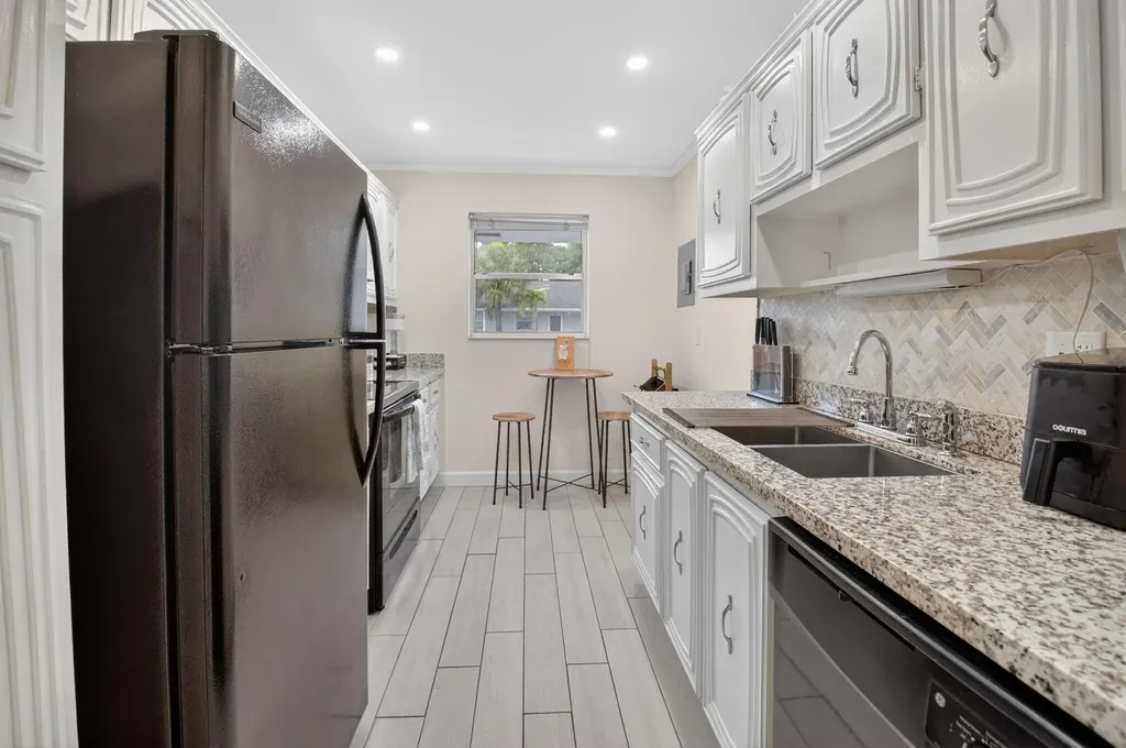 2340 SW 22nd Avenue Delray Beach FL 33445