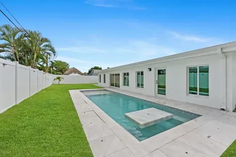 1289 SW 7th Street Boca Raton FL 33486